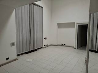 TRENTO (TN) CENTRO UFFICIO AL PIANO TERRA